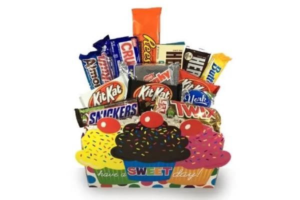 Win The Ultimate Candy Bar Basket Giveaway