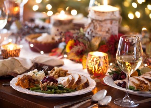 Win A $200 Gift Card Christmas Dinner for 6 Giveaway